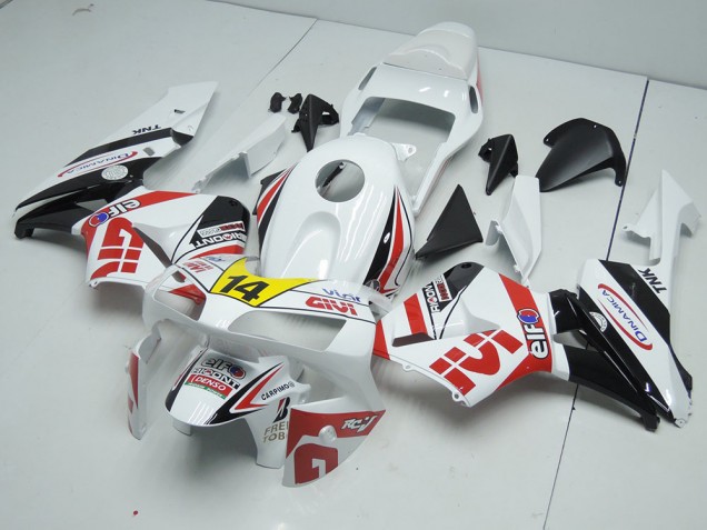 Online CBR 600 RR 03-04 Verkleidungen - Givi Online CBR 600 RR 03-04 Verkleidungen - Givi