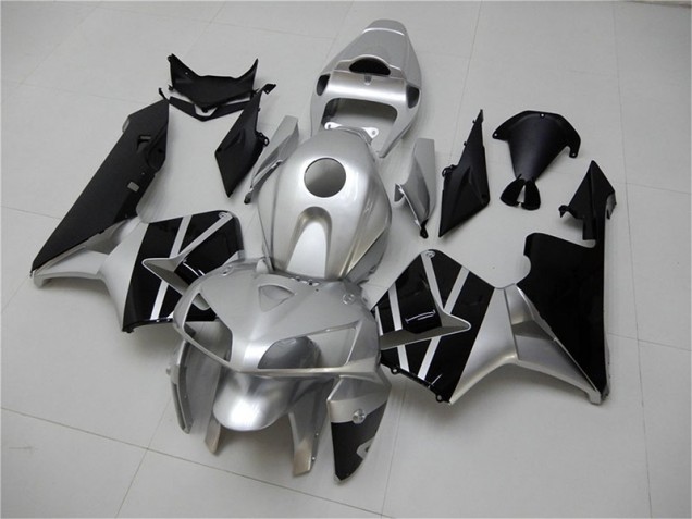 Online CBR 600 RR 05-06 Verkleidungen - Silber Schwarz Online CBR 600 RR 05-06 Verkleidungen - Silber Schwarz