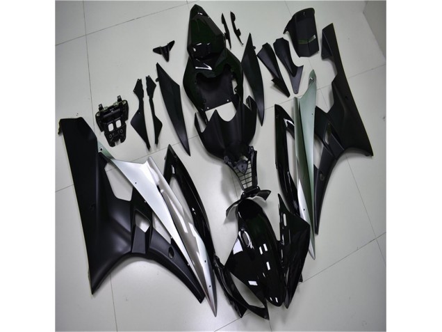 Online R6 06-07 Verkleidung - Silber Schwarz Online R6 06-07 Verkleidung - Silber Schwarz