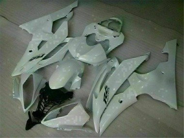 Online R6 08-16 VollVerkleidungen & Plastik - Weiß